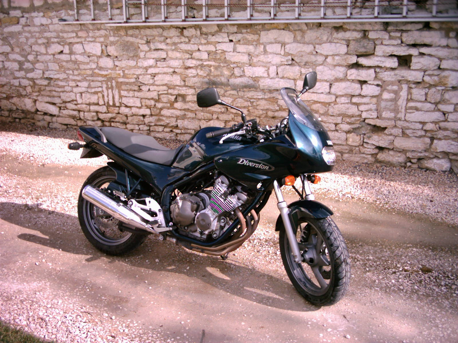 Honda diversion 600